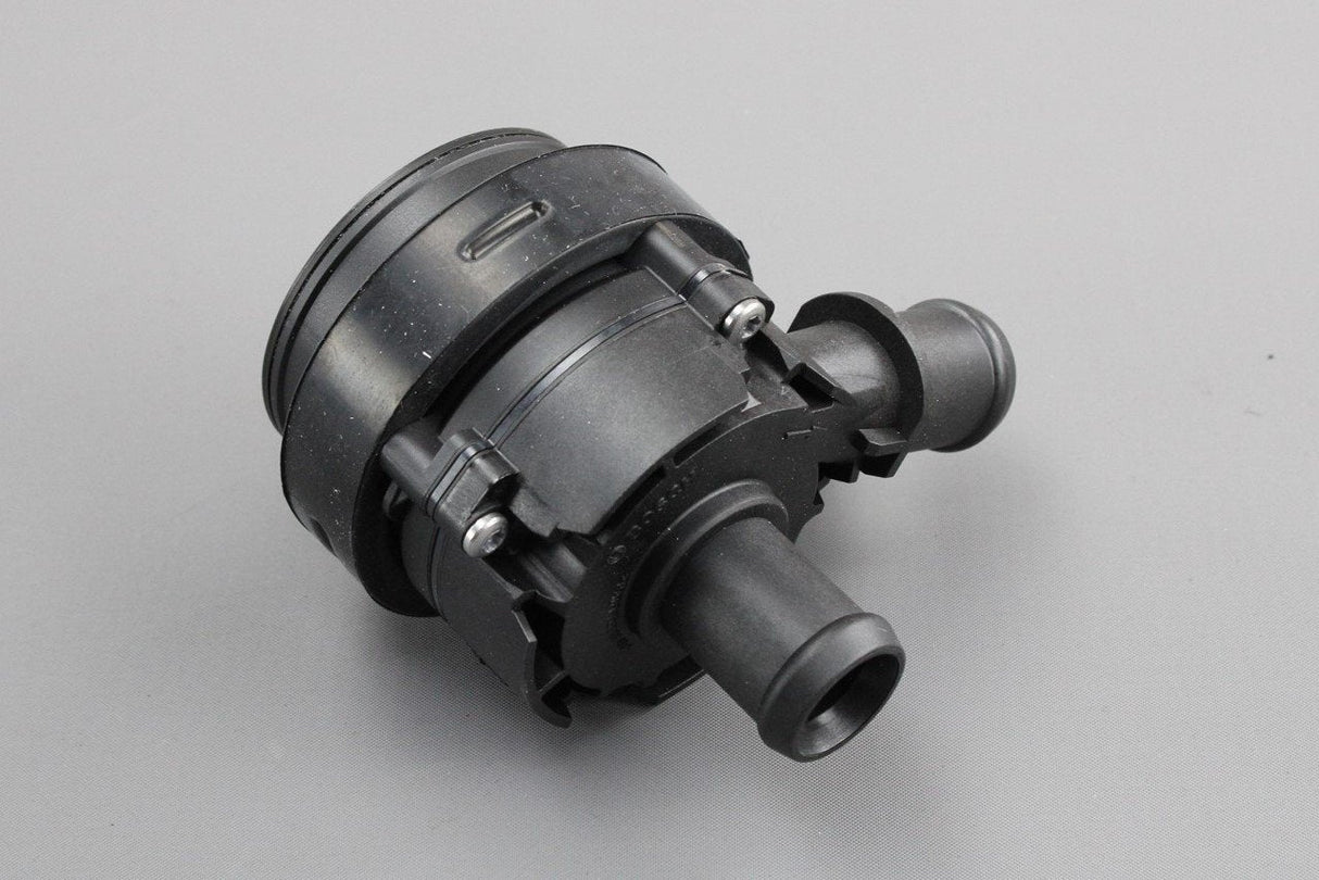 VW Audi Skoda SEAT 1.6 2.0 TDI additional coolant pump (Bosch) 5G0965567