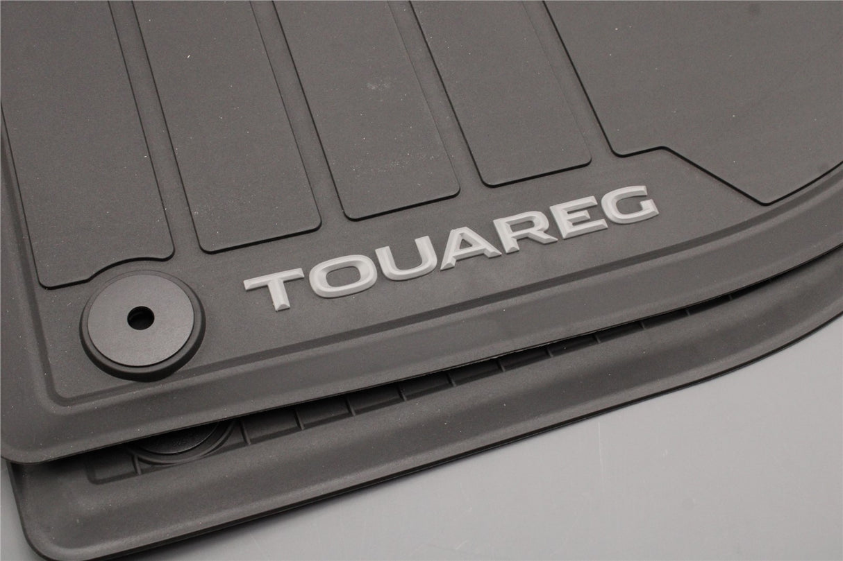 Genuine VW Touareg 2018-Onward front rubber floor mat set (RHD) 762061502 82V