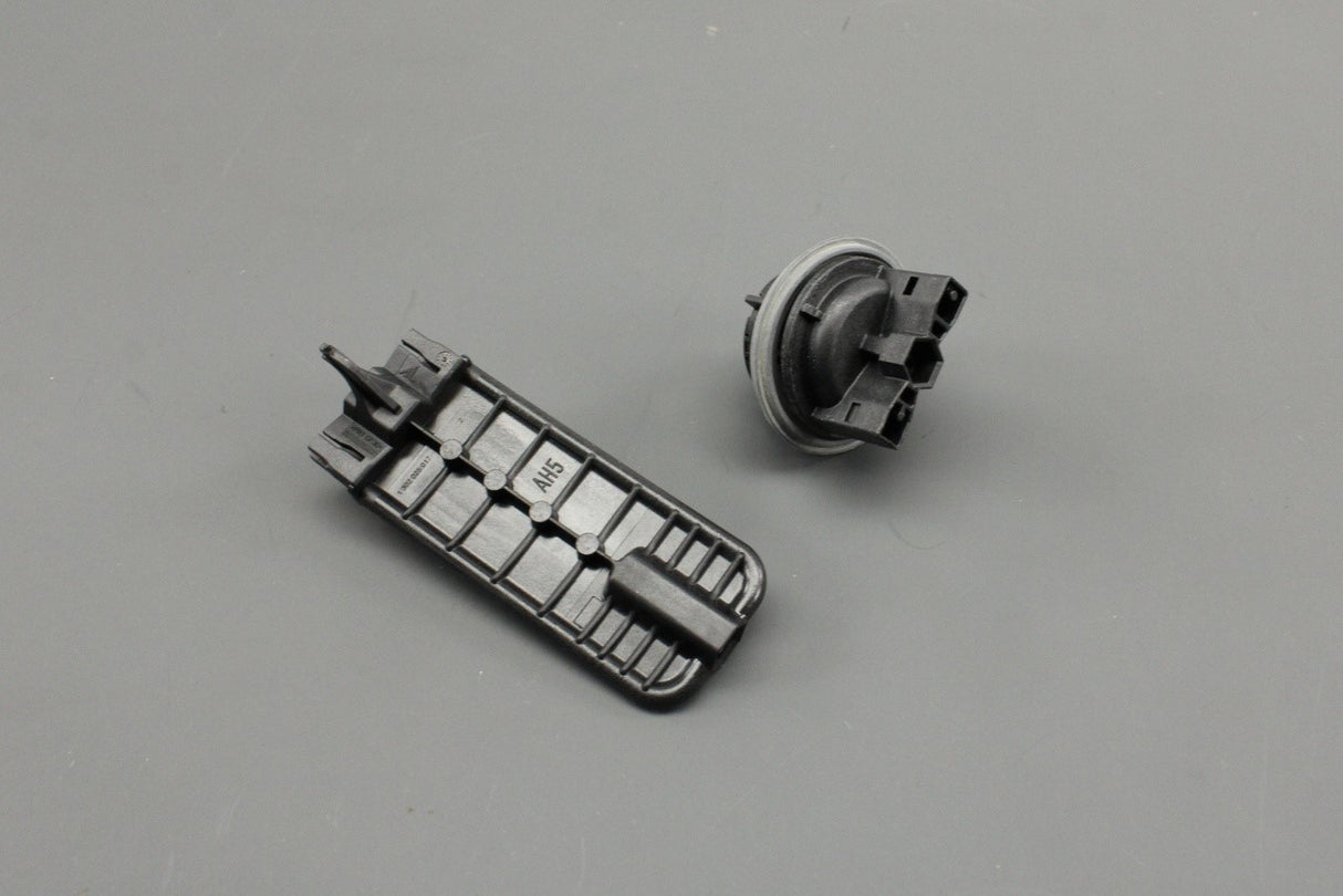 VW Touran 2016-on daytime DRL light bulb holder 5TA941953