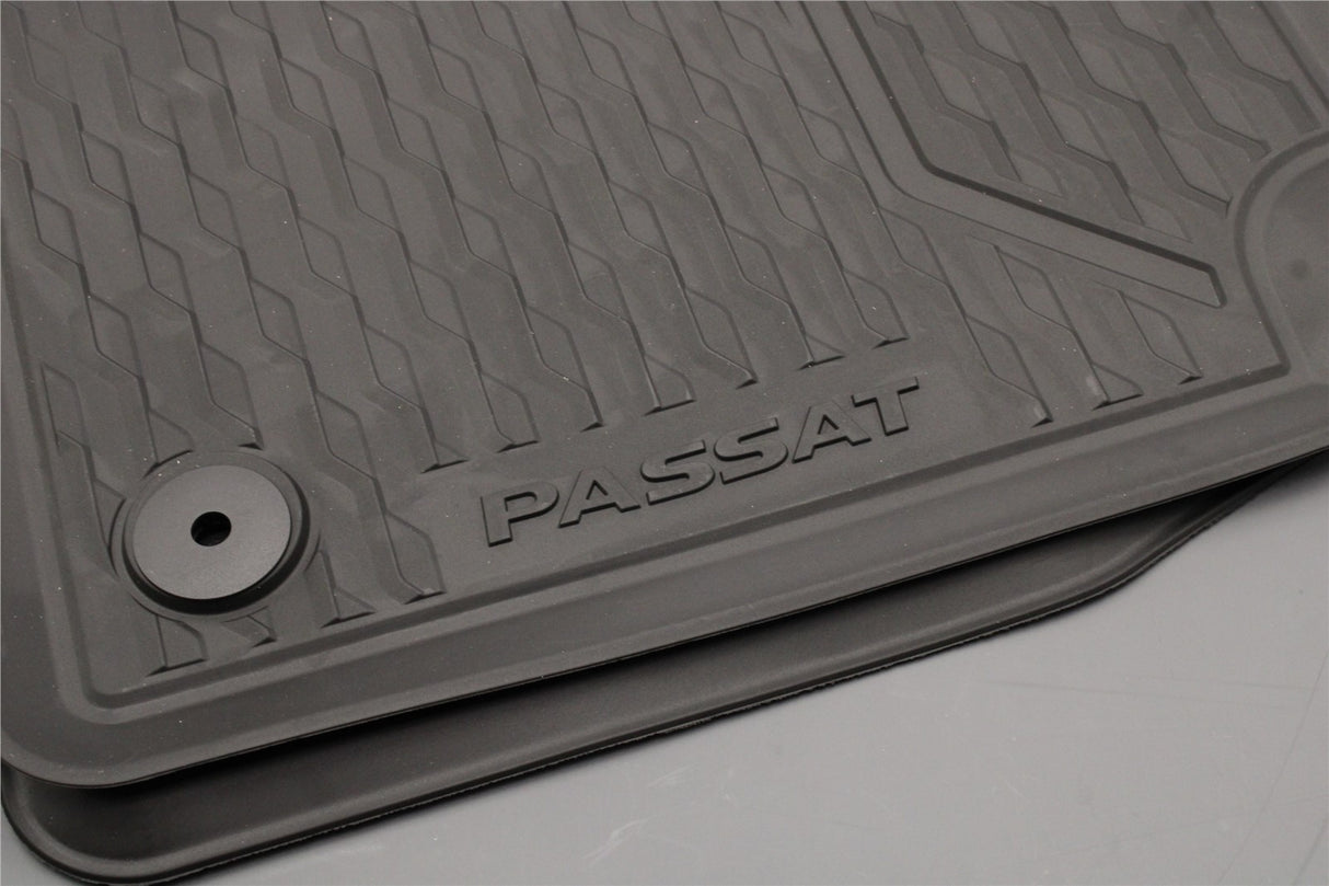 Genuine VW Passat B8 2015-on front rubber floor mats set RHD 3G2061502A 82V
