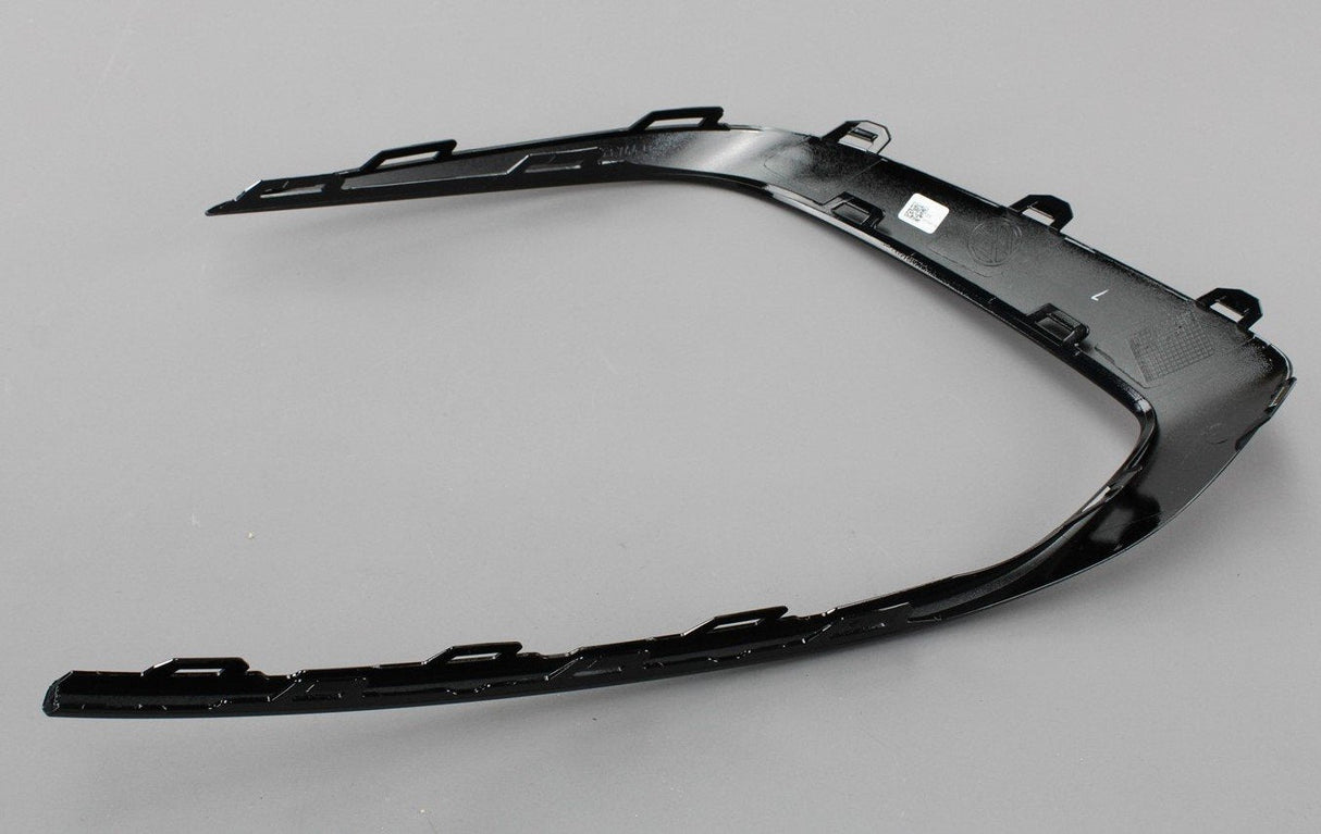 VW Golf MK8 20-on lower front bumper grille trim (right) 5H0853764C 041