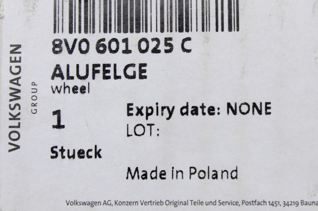 Audi A3 8V 2013-2017 Alloy wheel 17 inch silver (17x6 ET48) 8V0601025C