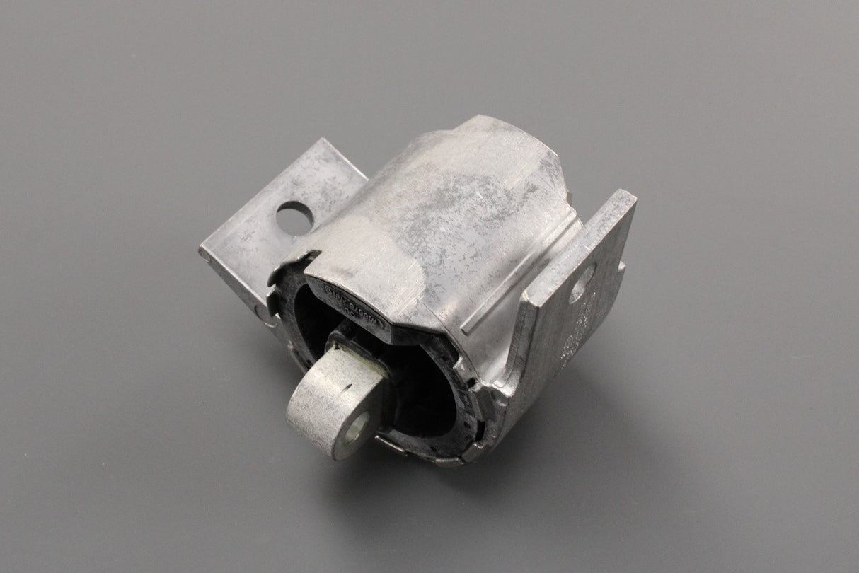 Jaguar XK F-Type XF XJ 2006-on gearbox mount C2D38505