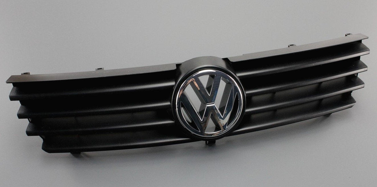 VW Polo 6N2 2000-02 front radiator grille with badge 6N0853651E 01C