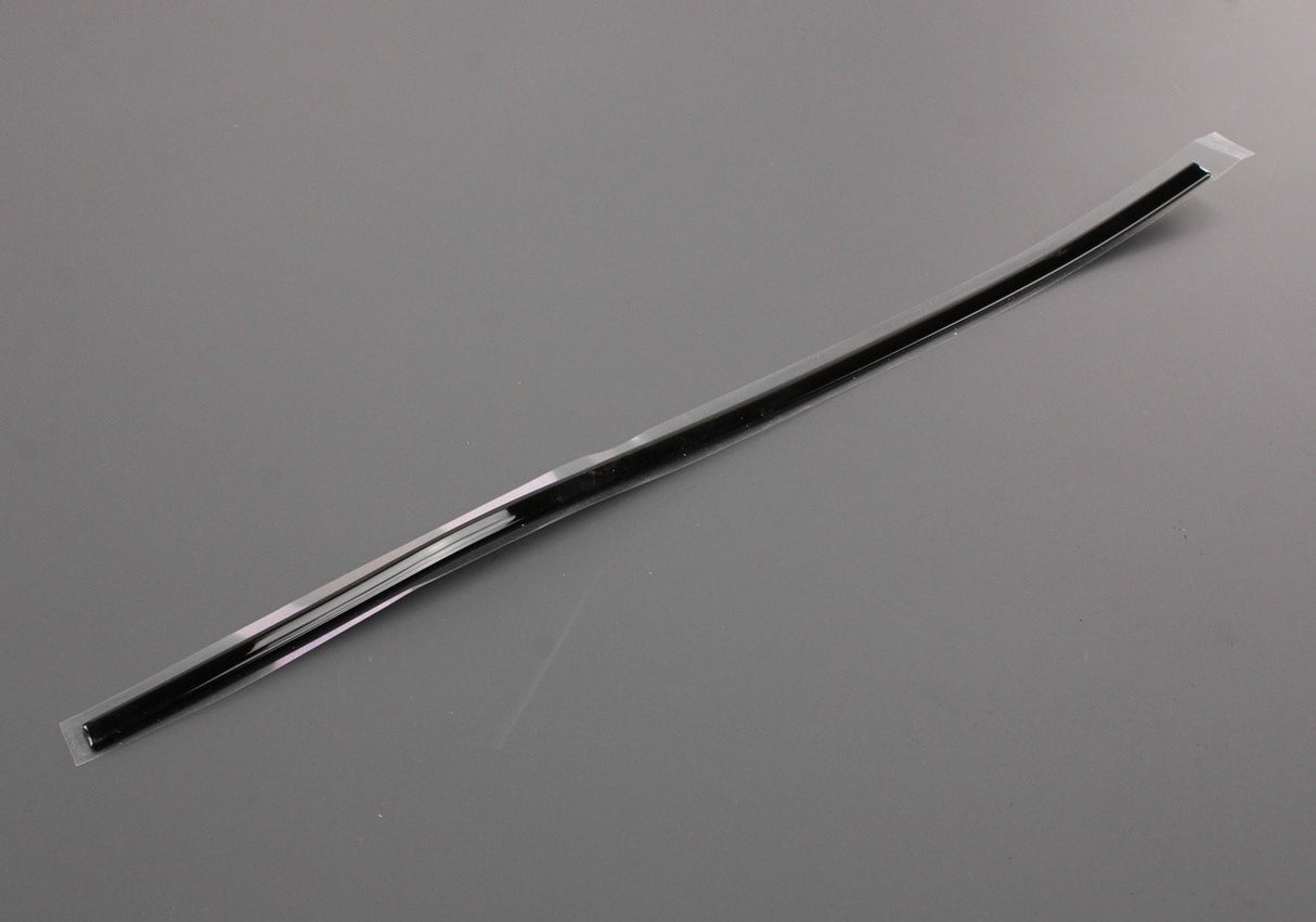Mercedes-Benz G-Class W463 front door molding trim right A4636989601