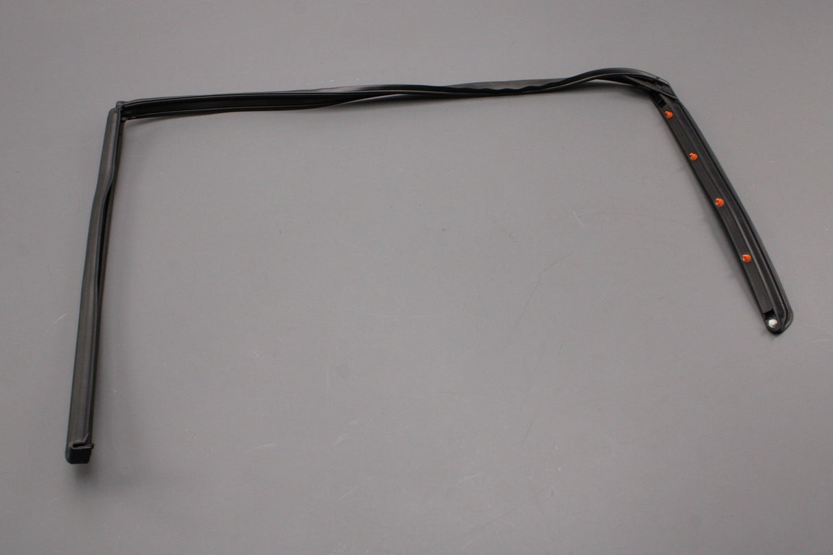 Land Rover Discovery Sport 15-on upper window seal (rear left) LR058560