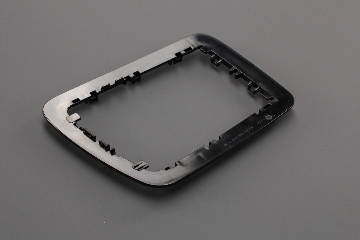 Mercedes-Benz G-Class W463 turn signal lamp frame (right) A4638814200