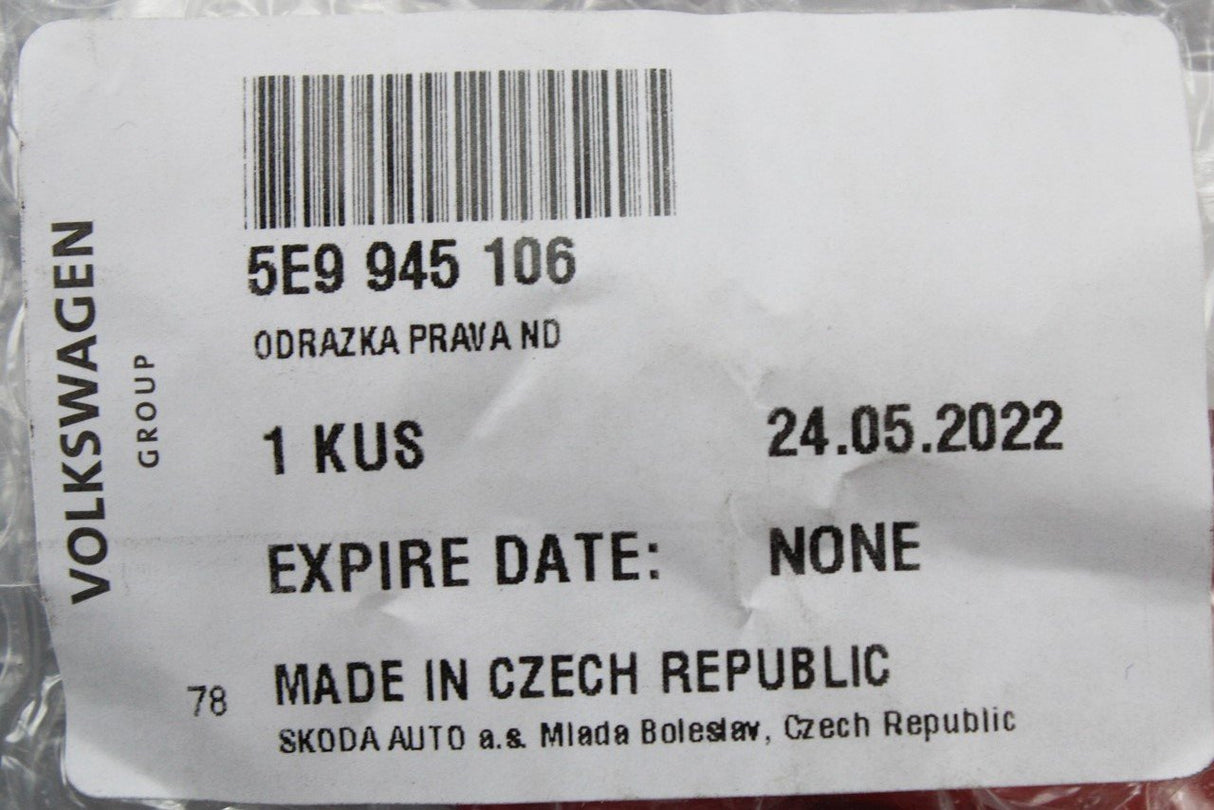 Skoda Octavia 5E Estate 2013-20 rear bumper reflector (right) 5E9945106