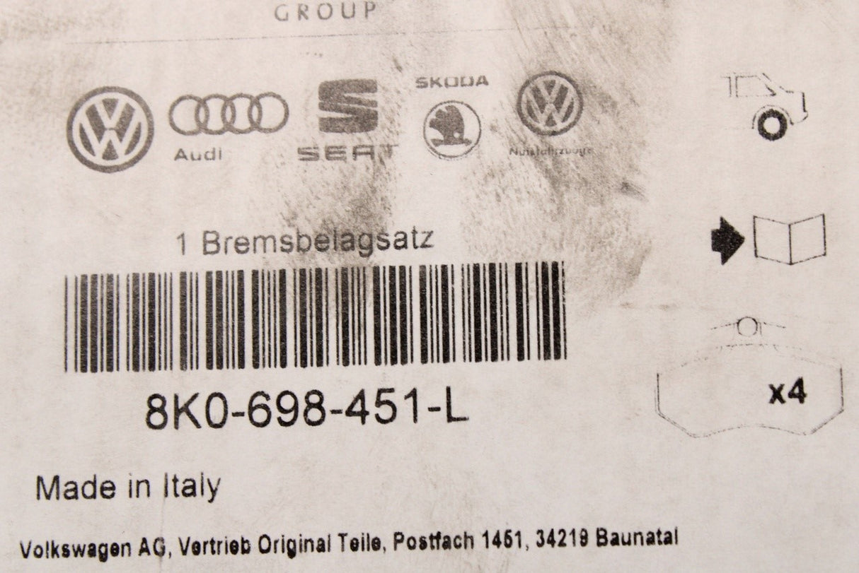 Audi A4 A5 Q5 rear brake pads for 300mm rear discs 8K0698451L