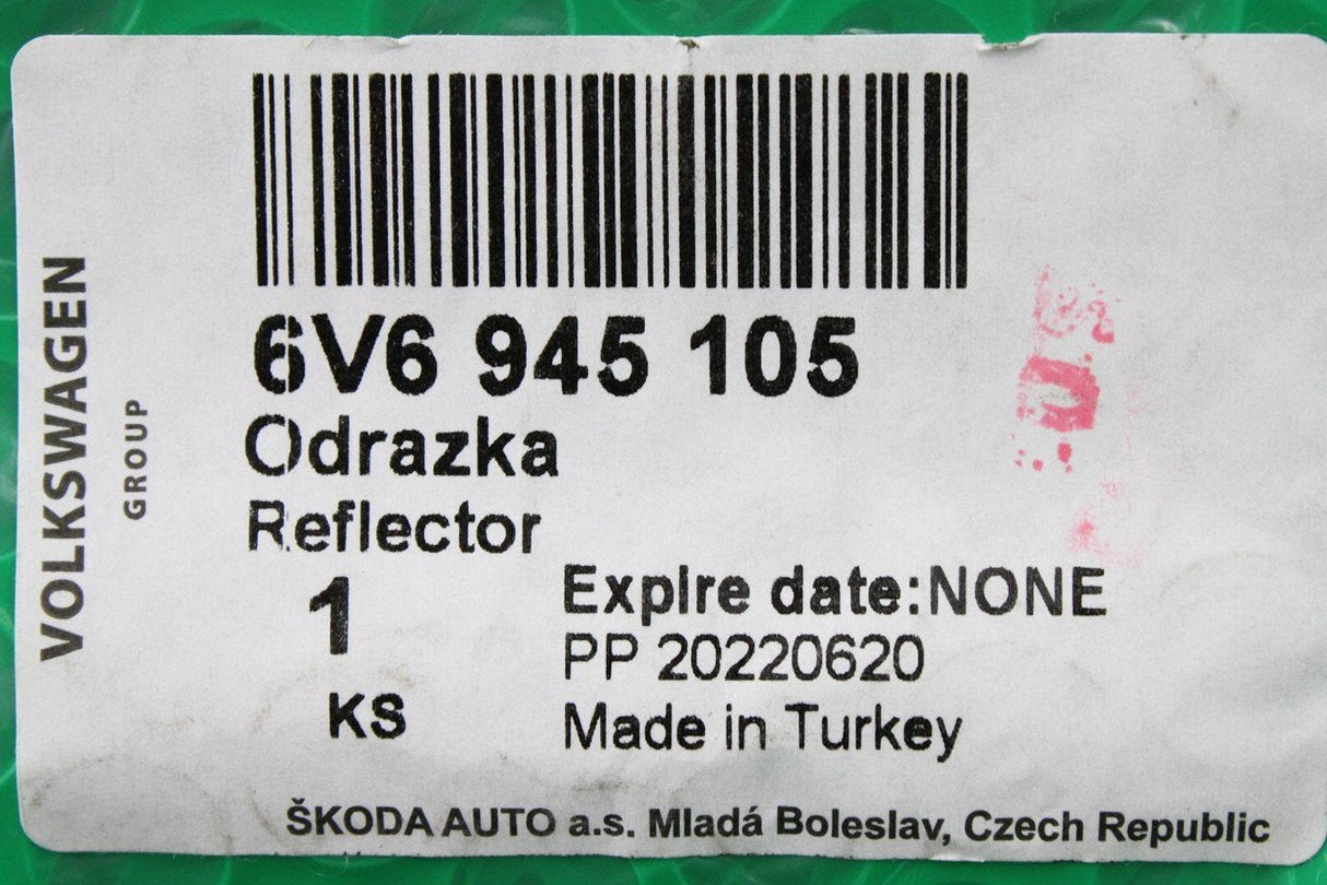 Skoda Fabia 6V 2015-on rear bumper reflector (left) 6V6945105