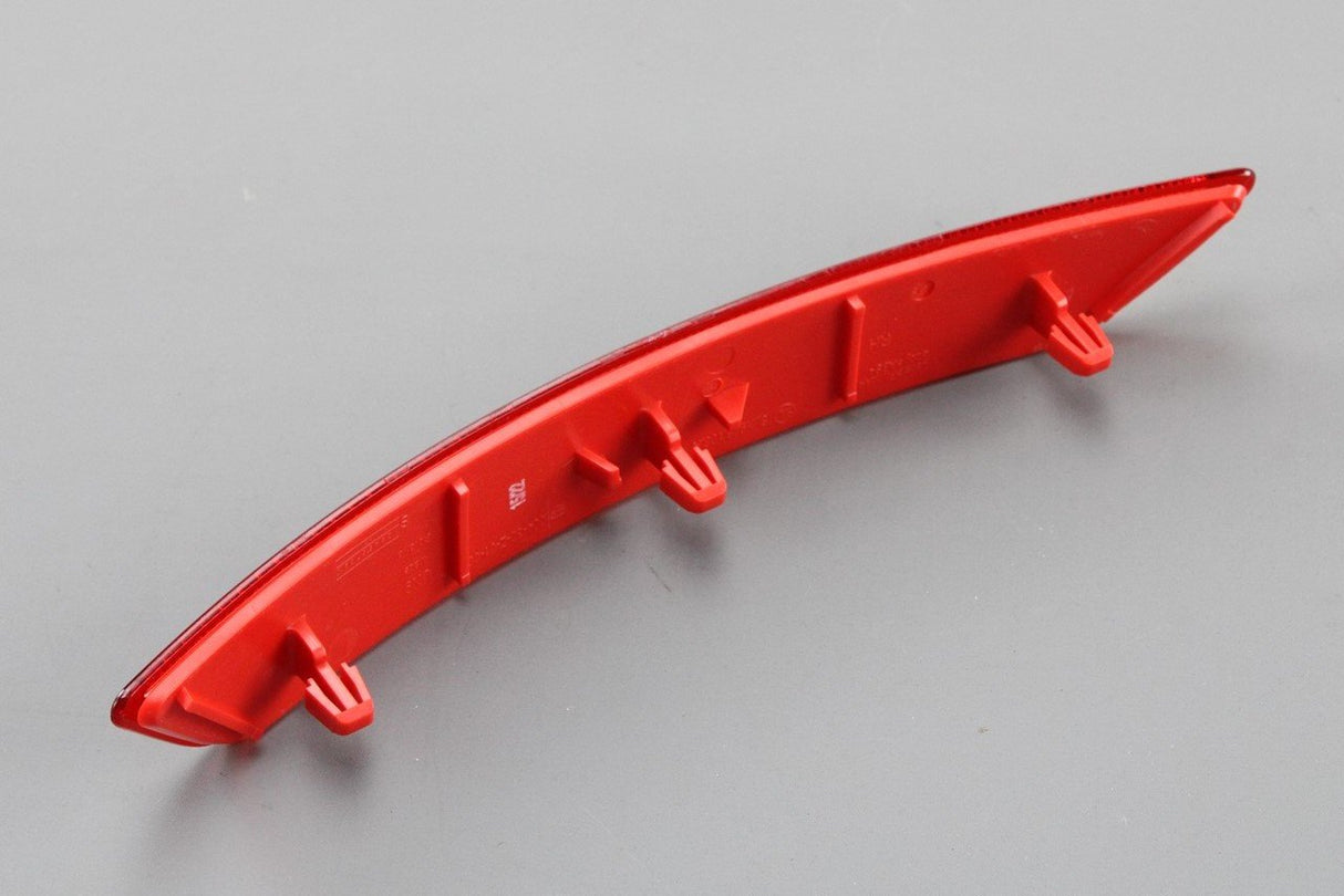 Skoda Yeti 2014-17 rear bumper reflector lens (right) 5L0945106A