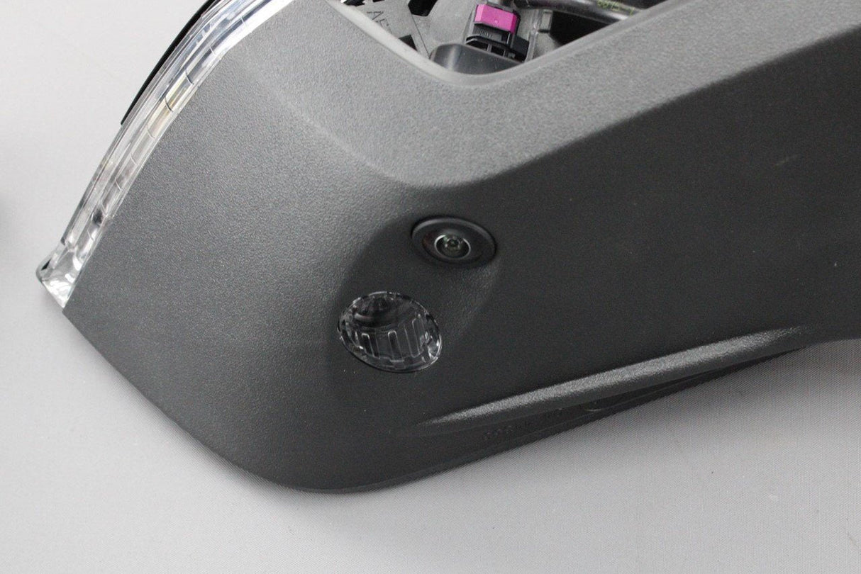 SEAT Ateca 2016- wing mirror housing LHD ONLY (right) 576857508R 9B9