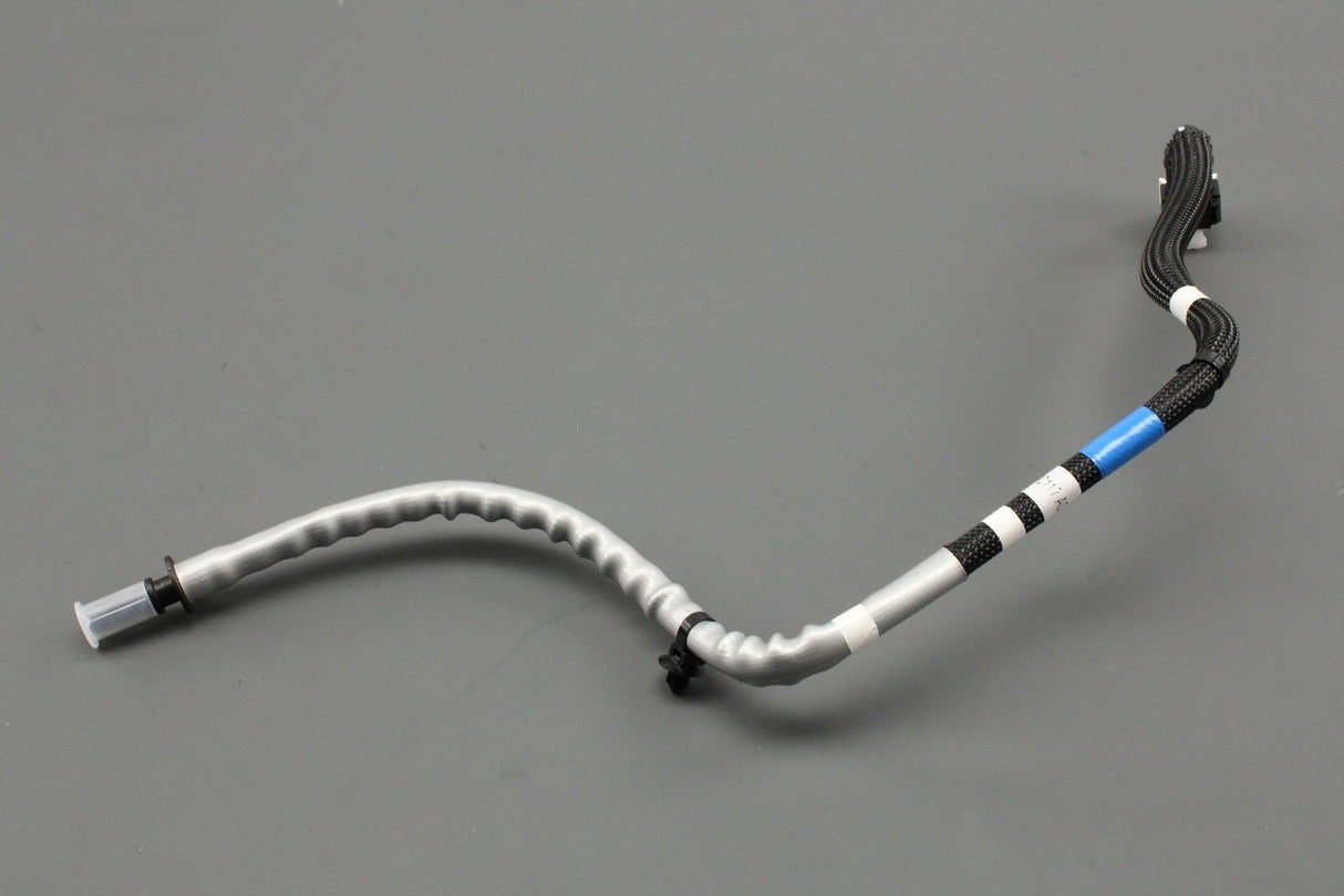 Land Rover Discovery Sport Evoque 12-on fuel hose (2.0 TDI) LR071915