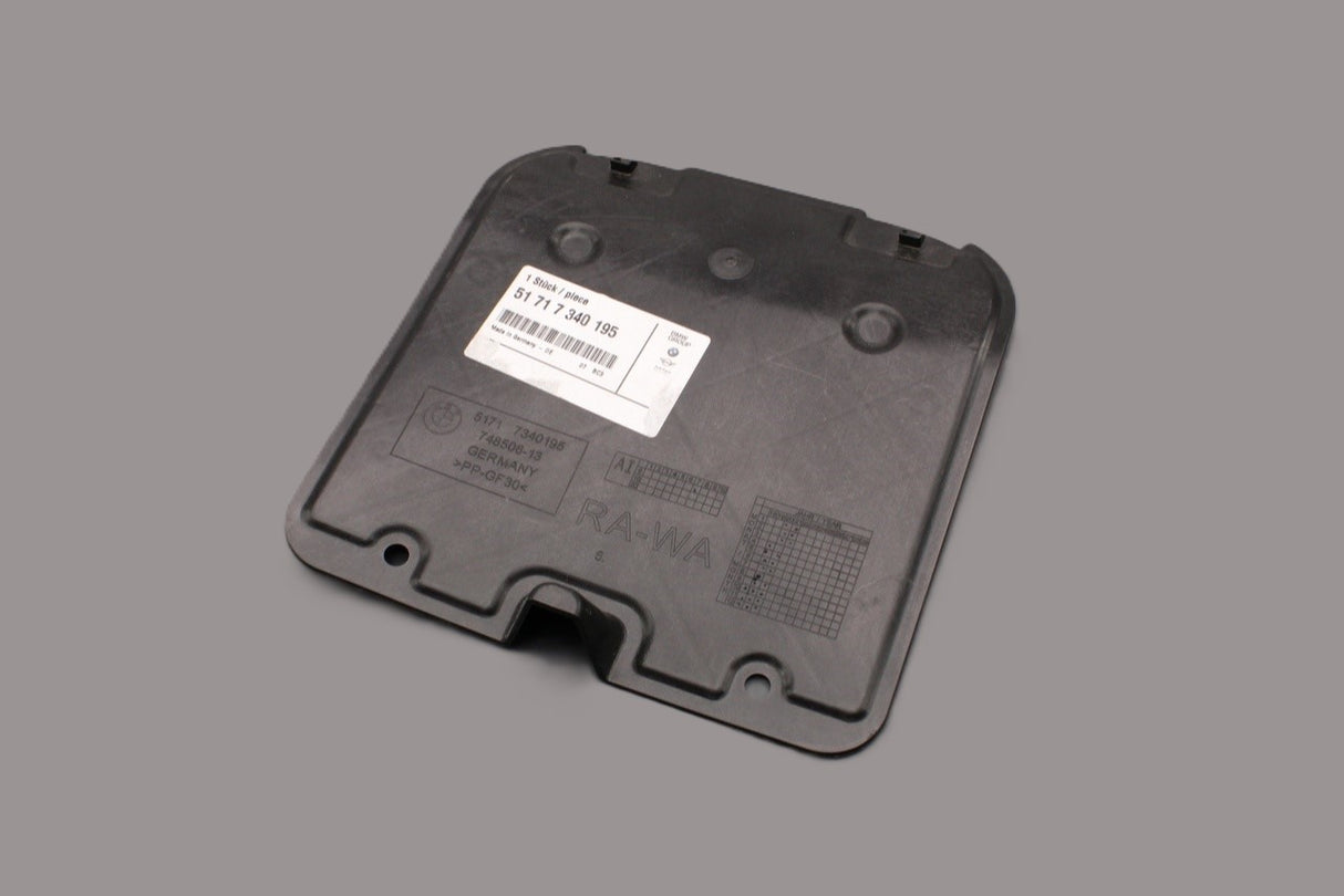 BMW 5" G30 G31 6" 7" 8" front wheel arch access cover panel 51717340195