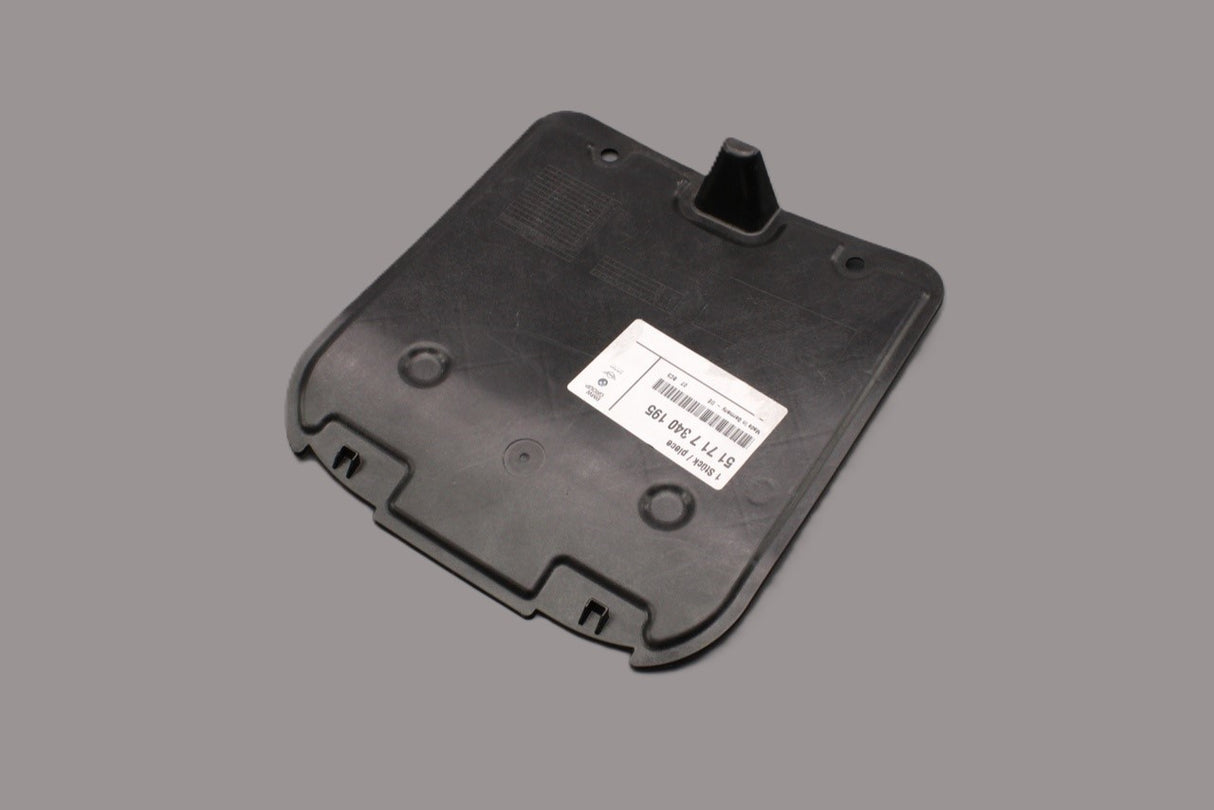 BMW 5" G30 G31 6" 7" 8" front wheel arch access cover panel 51717340195
