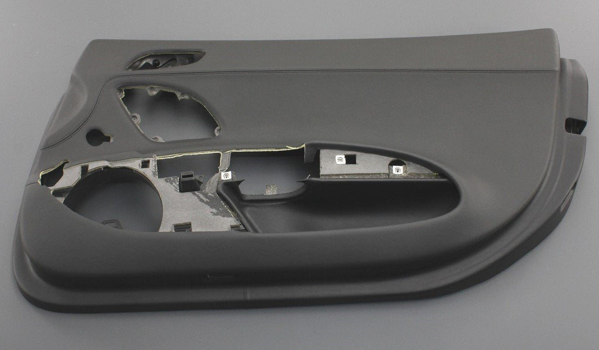 Audi R8 Coupe 2007-15 RHD leather door card panel (right) 424867108G QQG