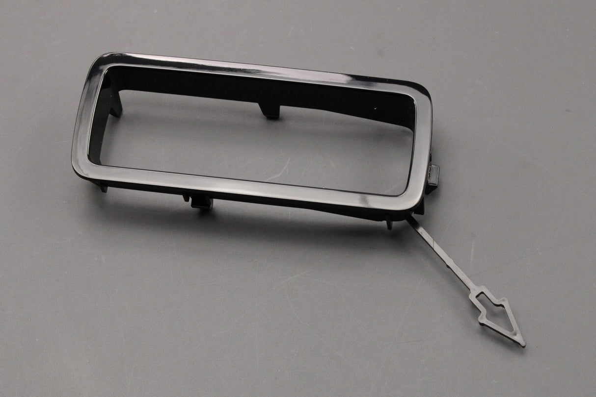 Land Rover Defender 2020-on rear bumper trim (right) LR149775