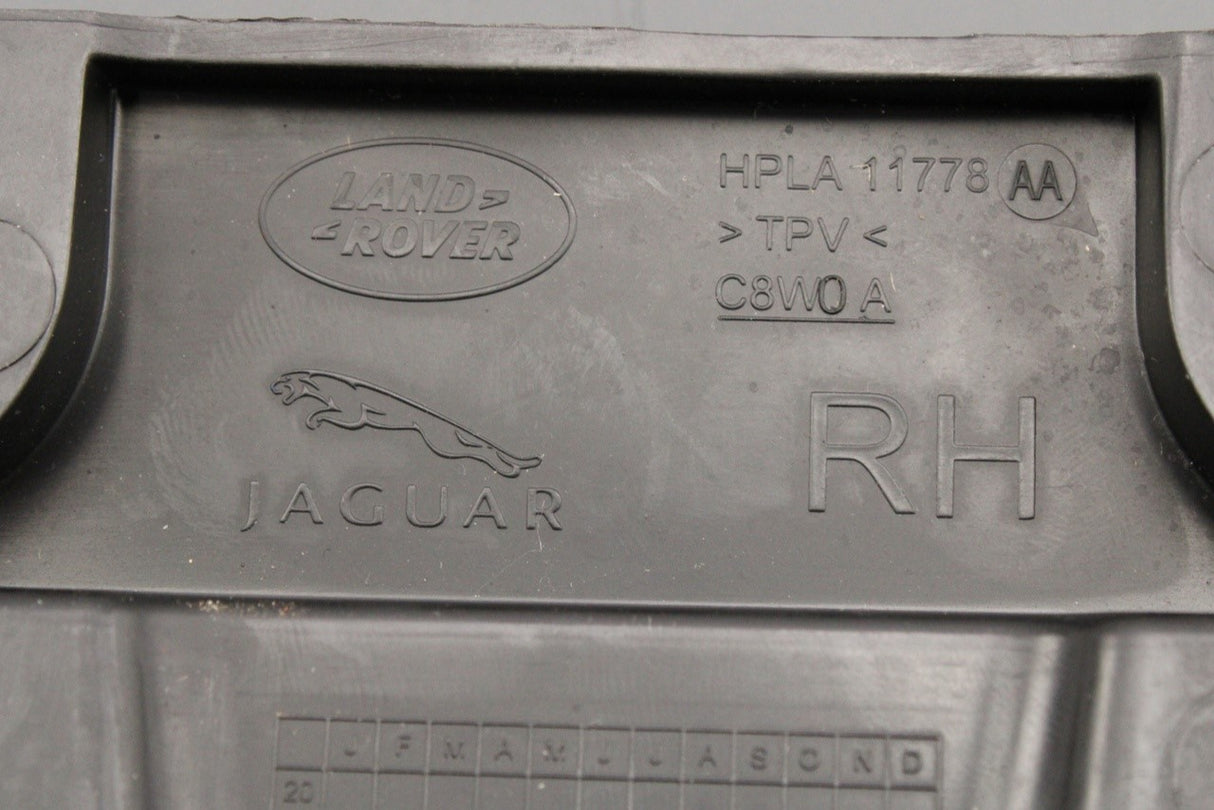 Land Rover Range Rover front wheel arch liner trim (right) LR094597