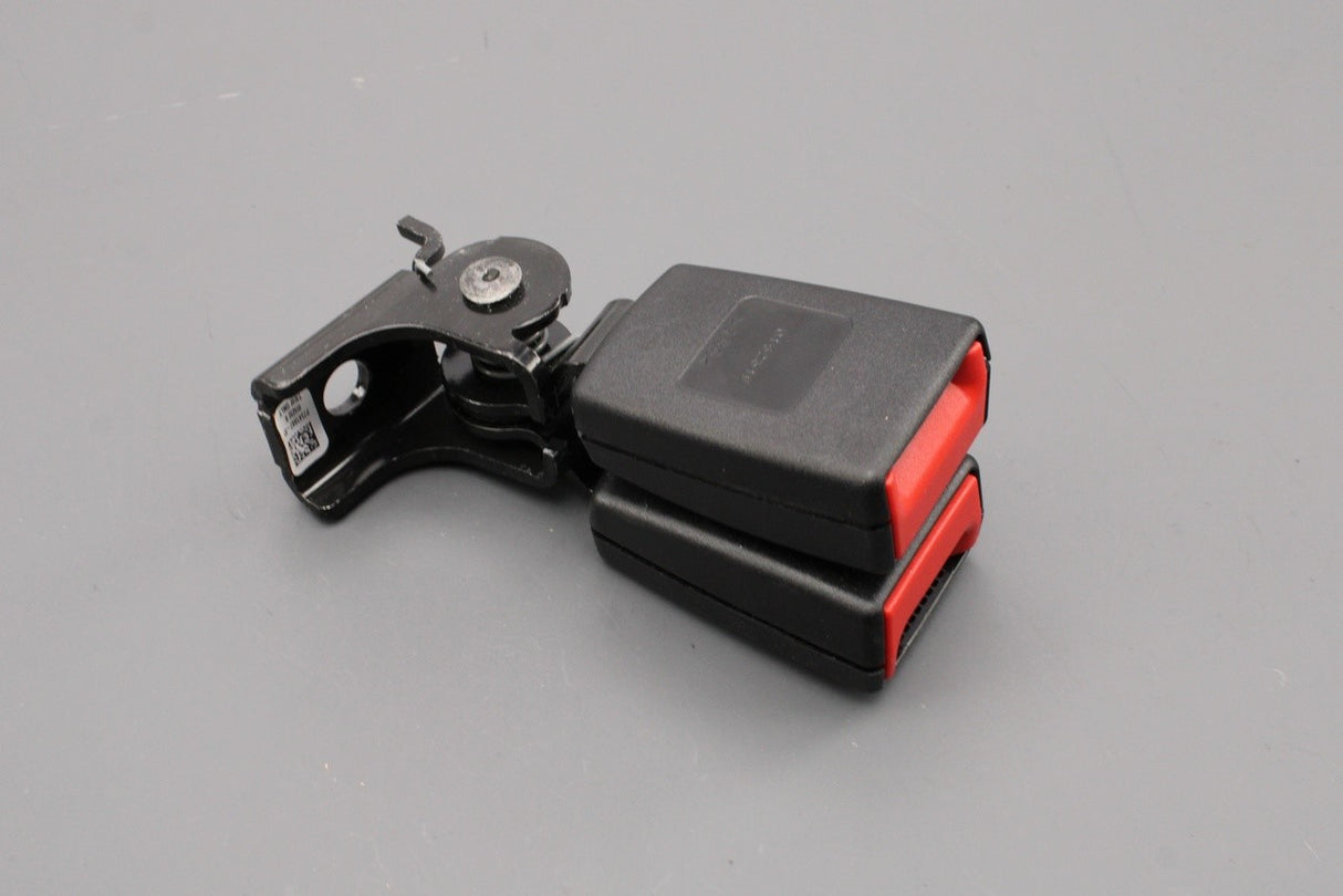 BMW X3 F25 09-17 X4 F26 13-18 rear seat belt buckle (centre) 72117341687