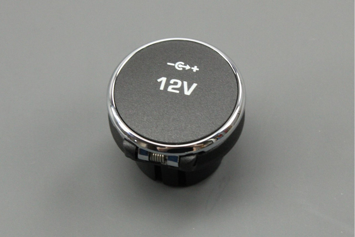 Land Rover Discovery 5 2017-on 12-volt outlet socket cover LR085663