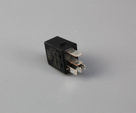 VW Audi Skoda SEAT 5 pin no. 646 relay 4H0951253C
