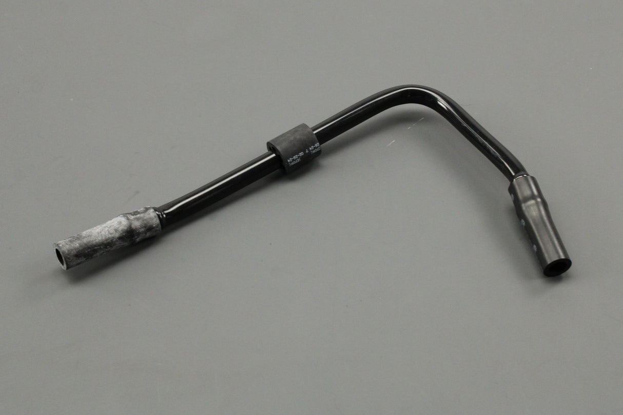 VW Golf Polo Audi A3 8V Skoda SEAT Leon 1.4 TSI air hose 04E103560B