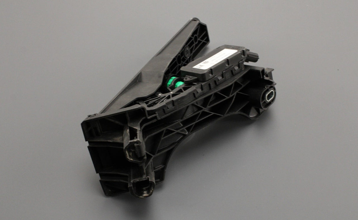 VW Caddy 2011-on accelerator pedal 2K5723503A