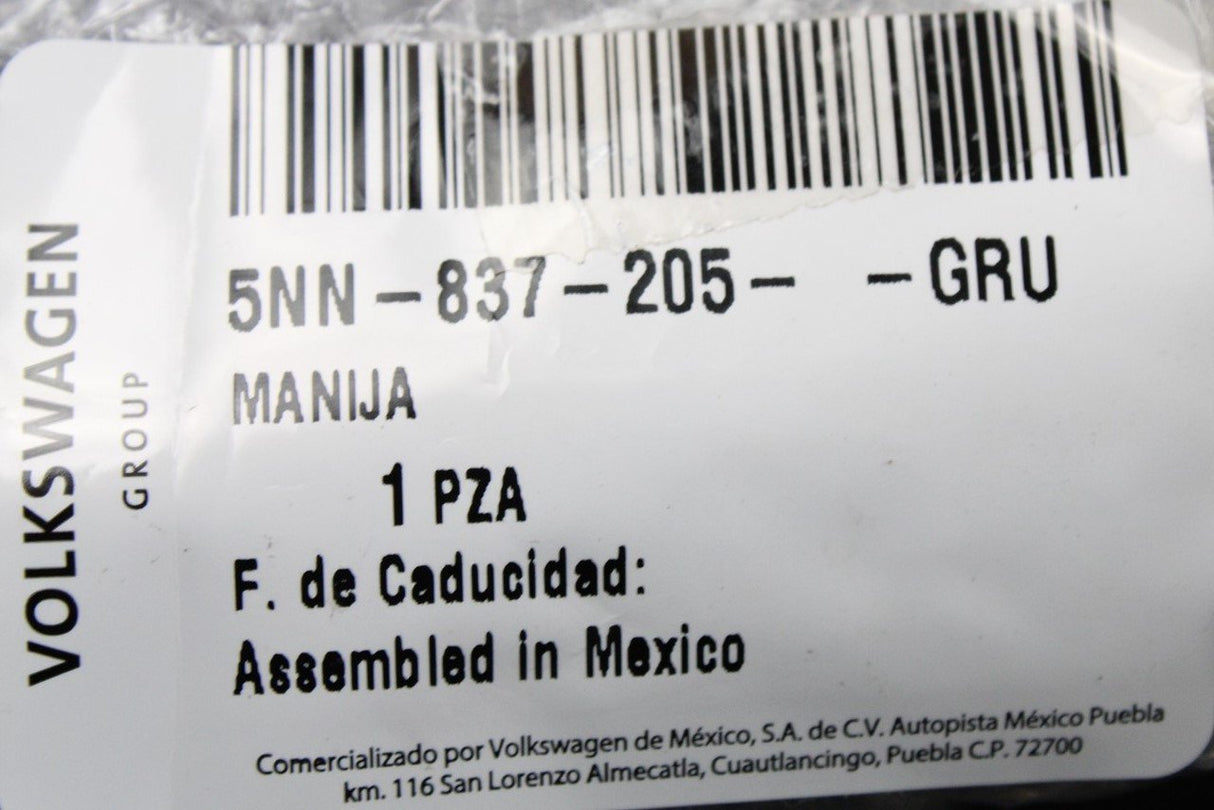 VW Tiguan Allspace 18-on exterior door handle (front left) 5NN837205 GRU