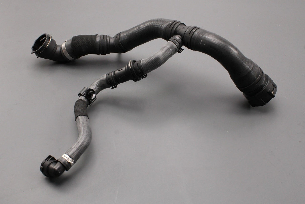 Range Rover 2013-2022 4.4L V8 upper coolant radiator hose LR113134