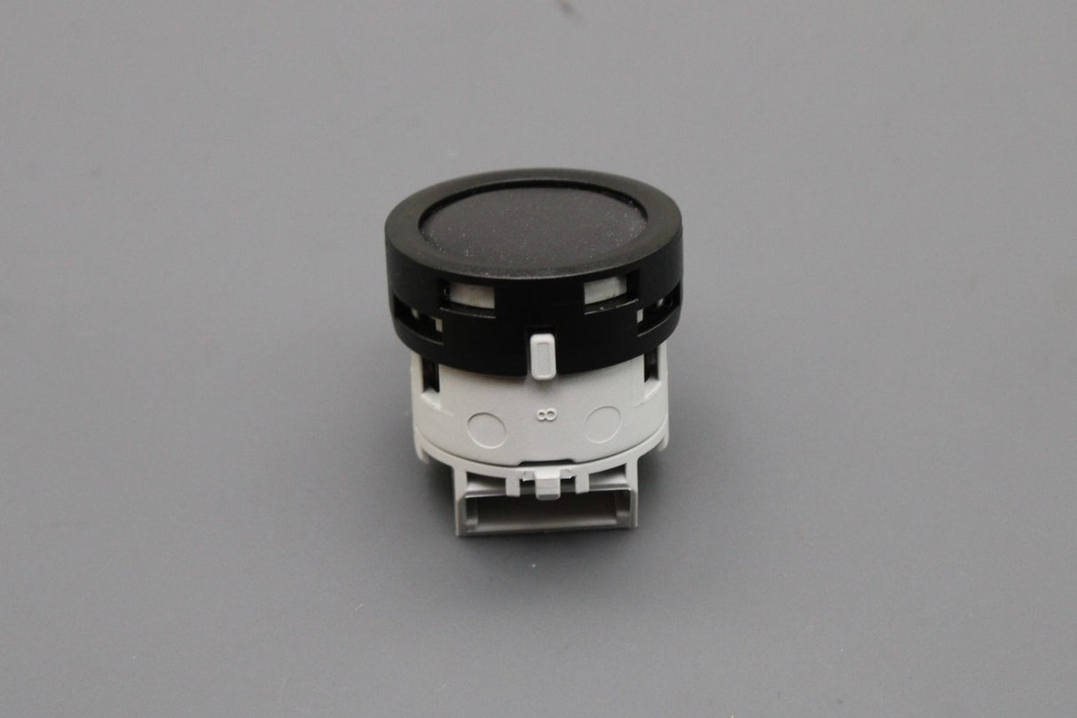Audi A1 A3 A4 A5 A6 Q2 Q3 Q5 interior microphone (left) 4M1035711A 4PK