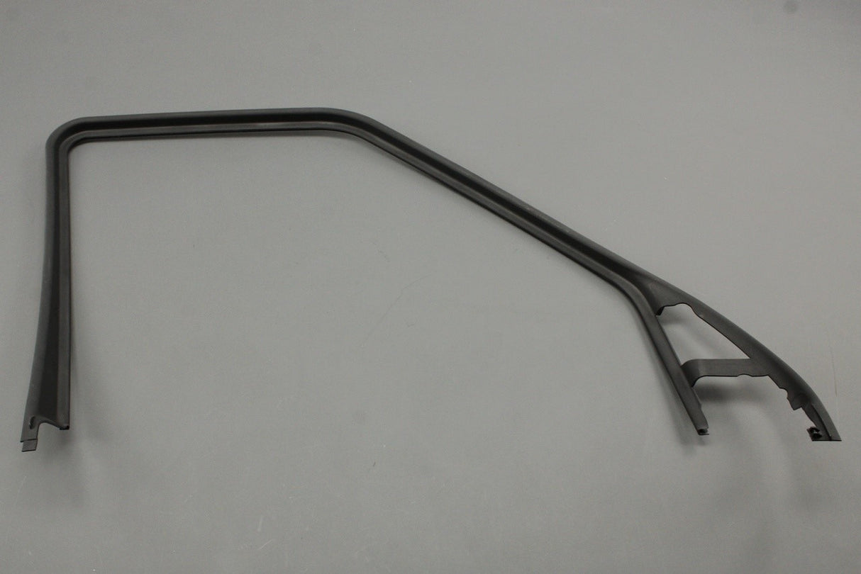 Land Rover Discovery 4 2010-16 front inner door moulding (left) LR066472