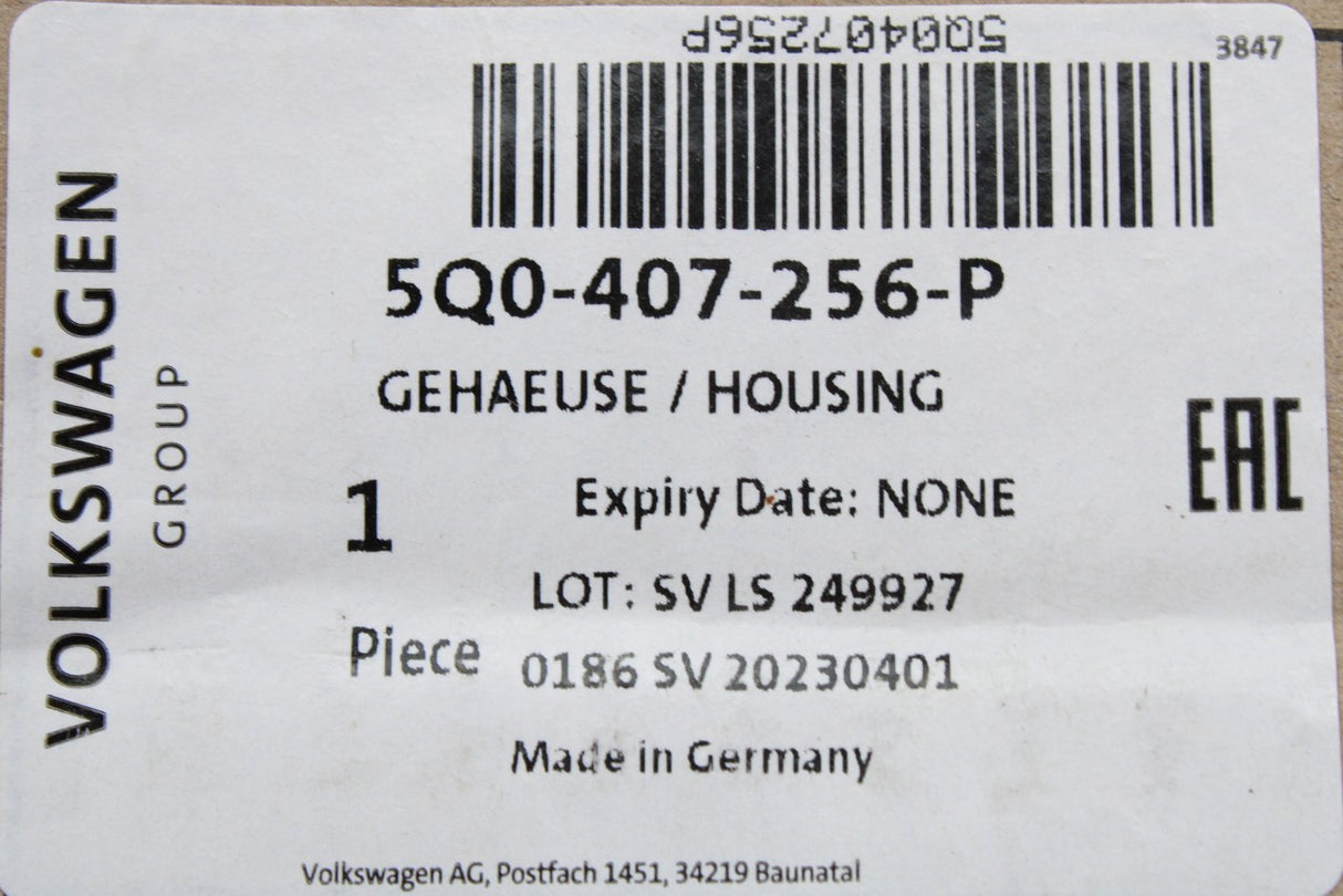 VW Golf Audi A3 8V Skoda SEAT front wheel hub carrier (right) 5Q0407256P