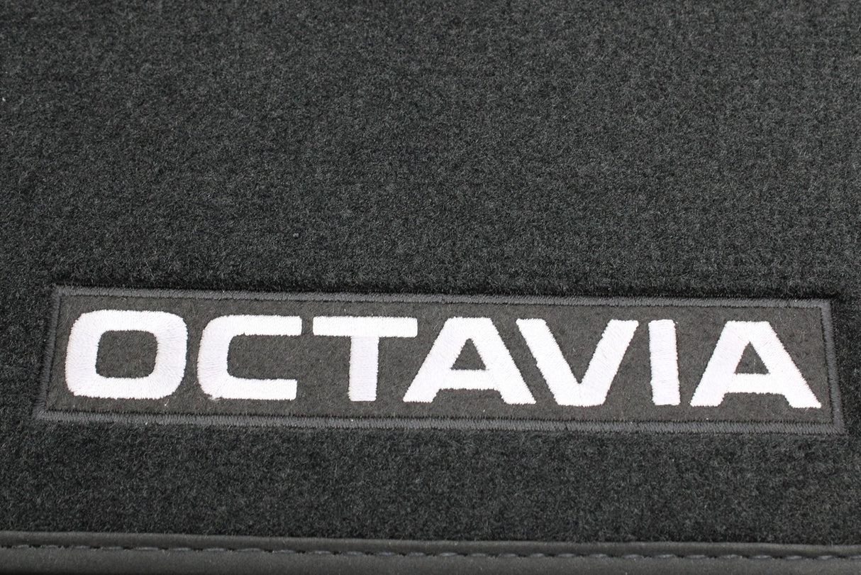Skoda Octavia 2013-2021 RHD textile foot mats set 5E2061404C