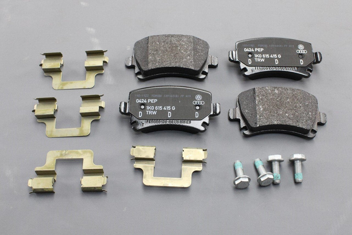 VW Golf R32 Audi RS3 TTRS Skoda SEAT brake pad set (rear) 1K0698451K