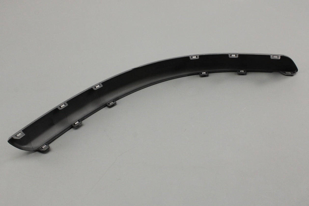 Volvo V70 2005-2008 front bumper lower trim (left) 39993756