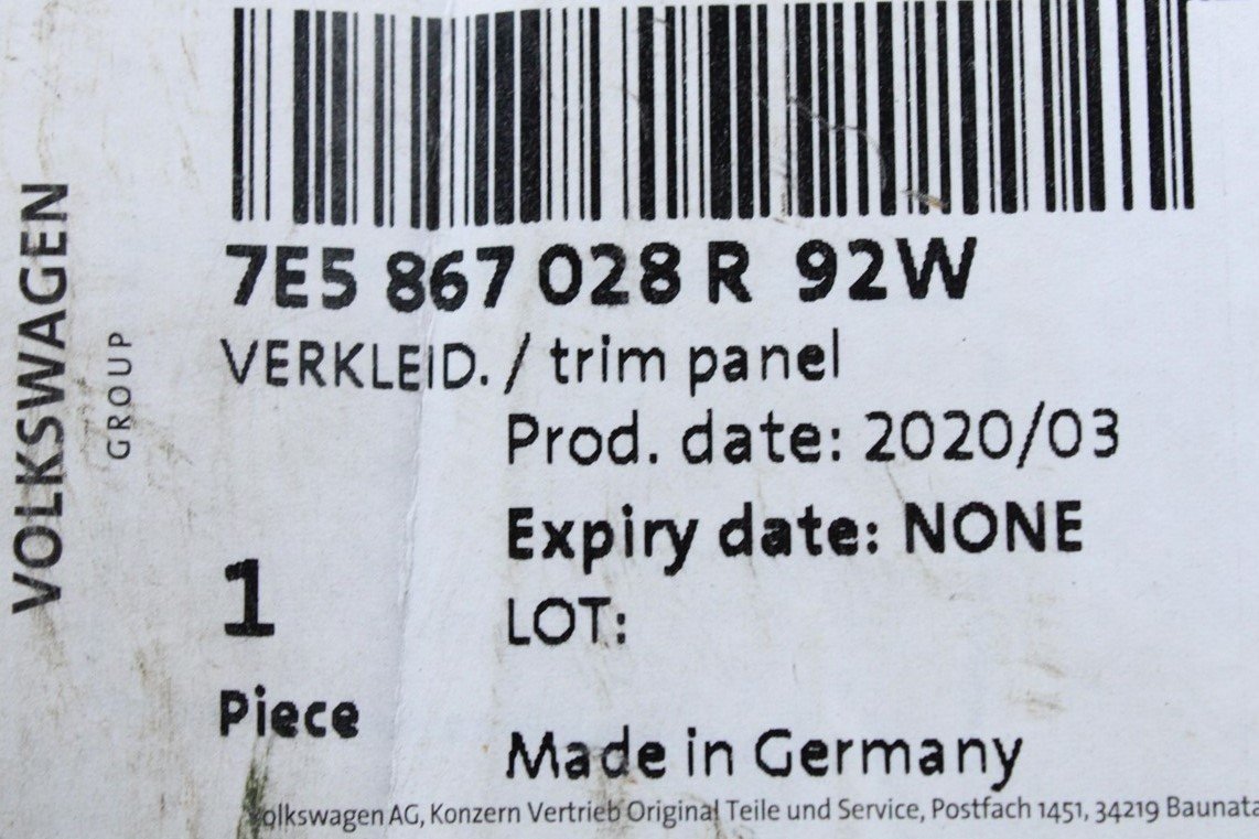 VW California T6 Sliding door panel for table (right) 7E5867028R 92W