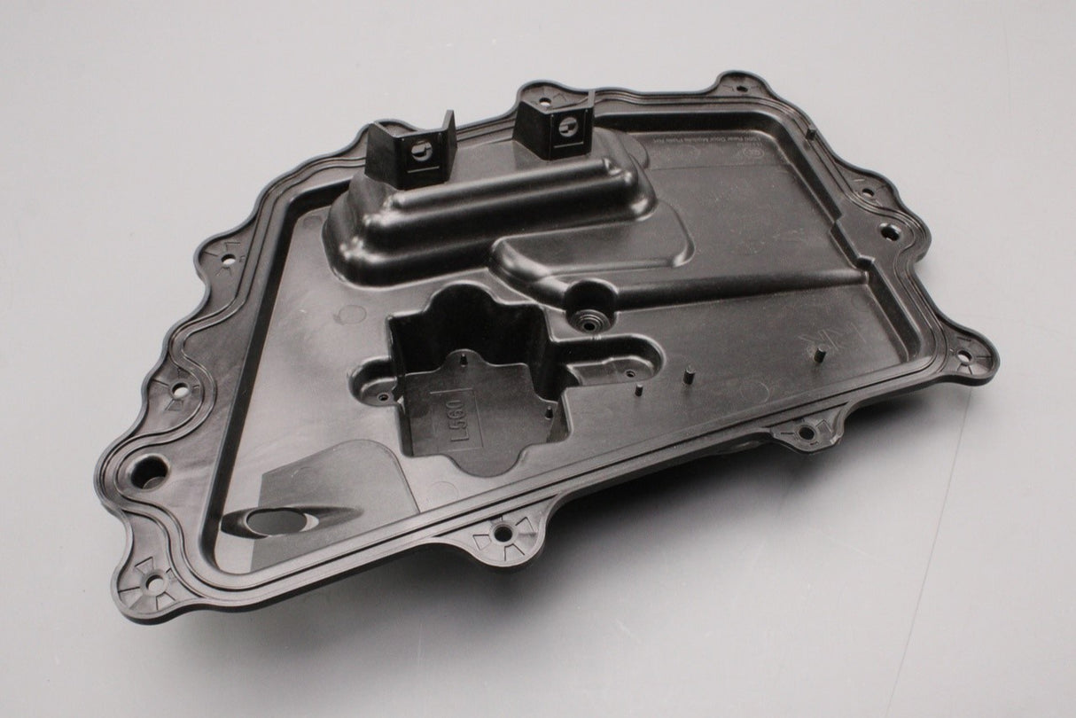 Range Rover Velar 2017-on rear door trim panel (right) LR111547