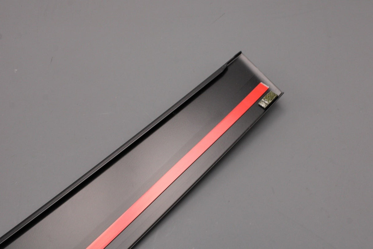 Land Rover Discovery 4 2010-2016 exterior b-pillar trim (right) LR016336