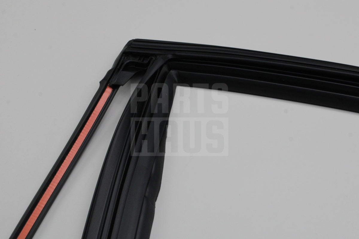Audi Q7 2016-on rear door window guide channel (left) 4M0839431B