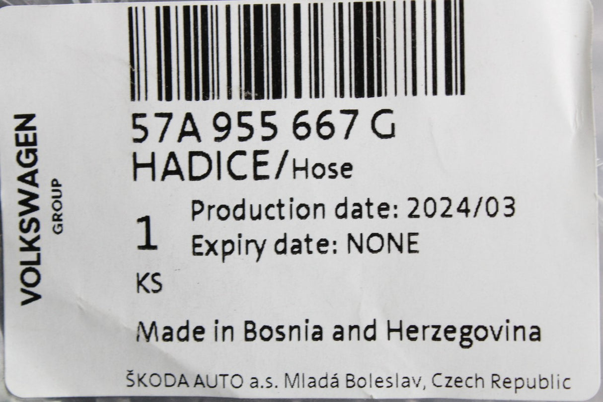Skoda Karoq 2018-on windscreen washer pipe hose 57A955667G