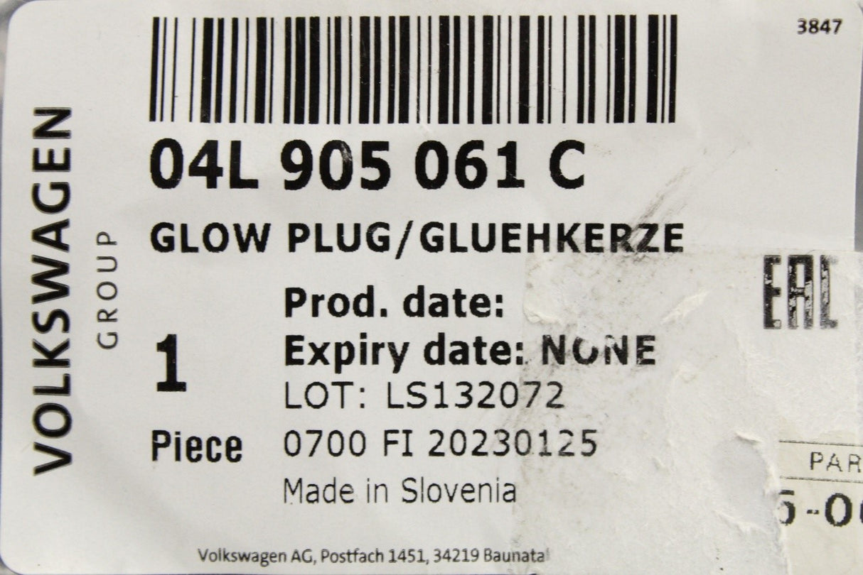 VW Golf Audi A4 Q3 Skoda SEAT glow plug with sensor (2.0 TDI) 04L905061C
