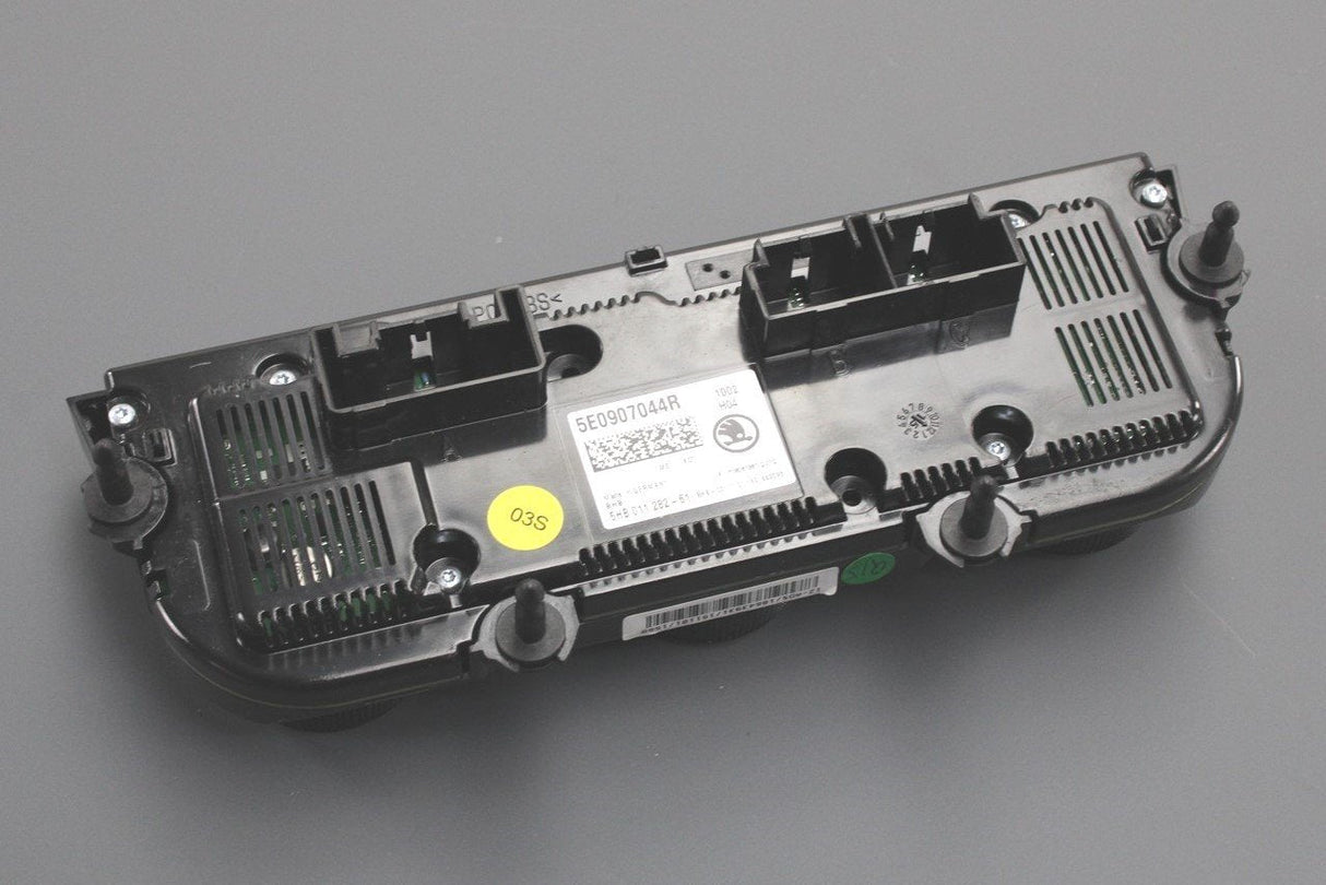 Skoda Octavia 2013-17 heated seat air-con control panel 5E0907044R YMS