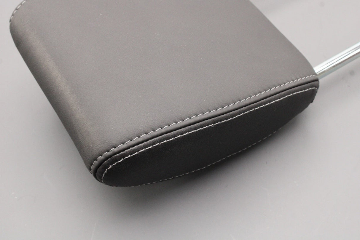 Land Rover Discovery 4 2010-2016 rear seat headrest (centre) LR015507