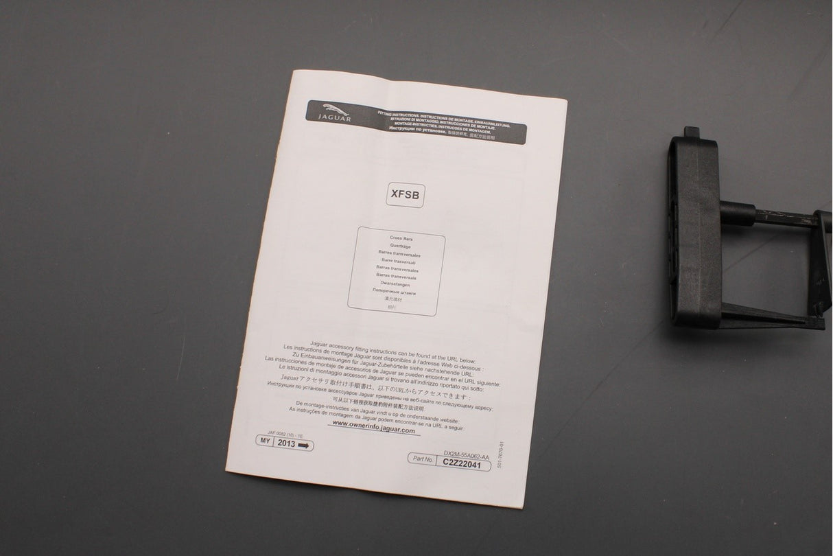 Jaguar XF 2009-2015 accessory roof bars (estate) C2Z22041