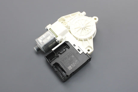 VW Tiguan 2012-16 window regulator motor (front right) 5N0959701G Z04