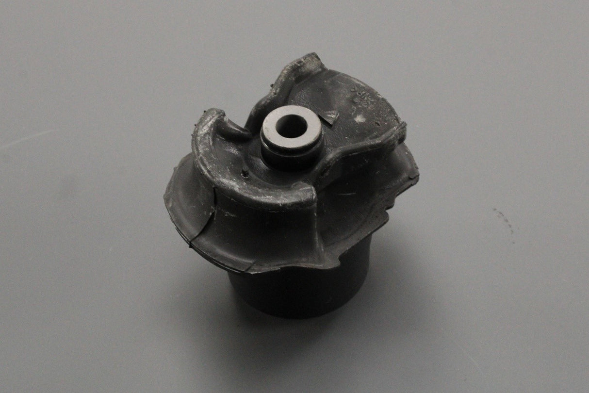 Toyota Corolla 02-08 Prius 03-09 rear axle subframe bush 48725-47010