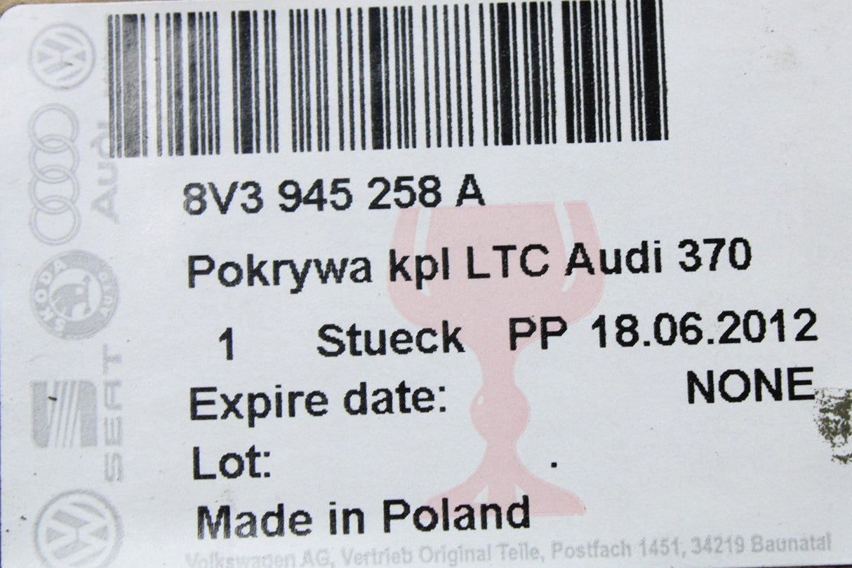 Audi A3 2013-16 3-door rear light bulb holder (right, inner) 8V3945258A