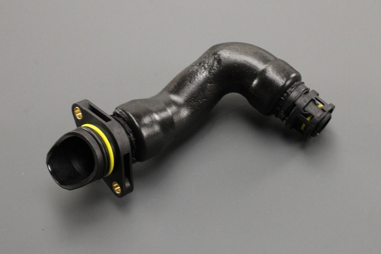 Land Rover Defender Discovery 5 crankcase breather pipe LR082291