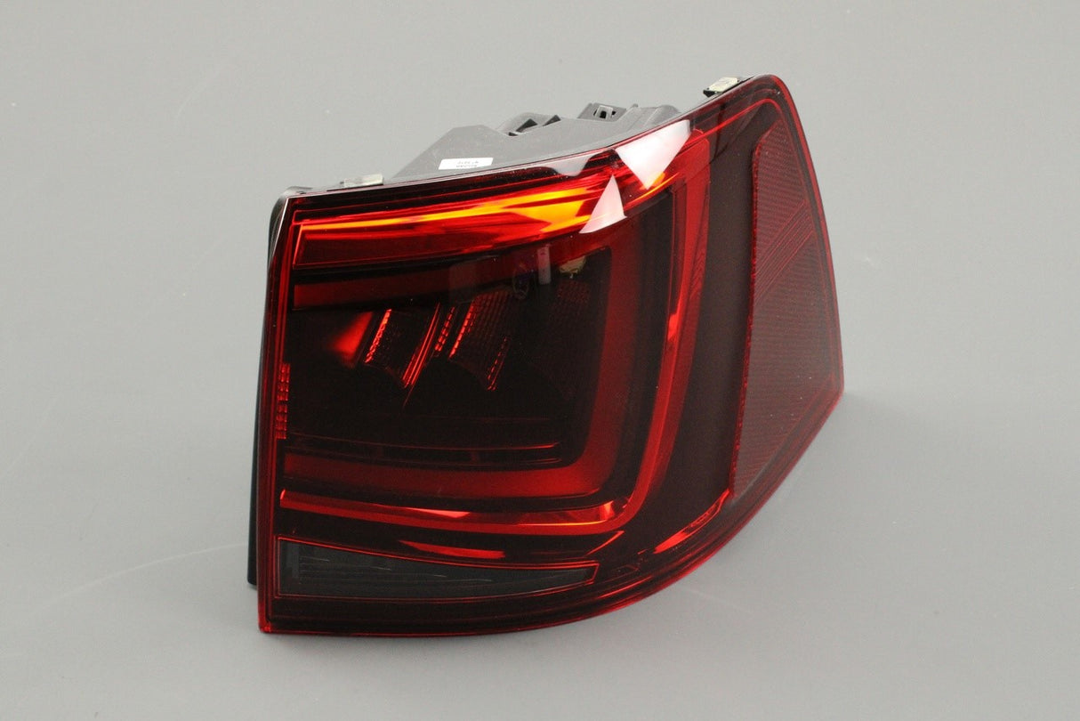 SEAT Alhambra 2016-on LED tail light (outer right) 7N5945208
