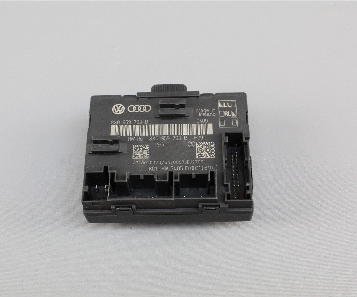 Skoda Superb 08-13 Drivers BCM door control module 8X0959793BZ05